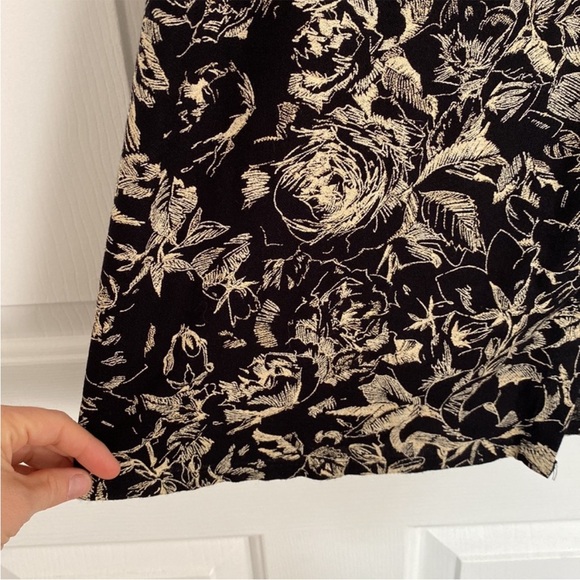 Clio Black and Cream Floral Maxi Skirt - Picture 2 of 11